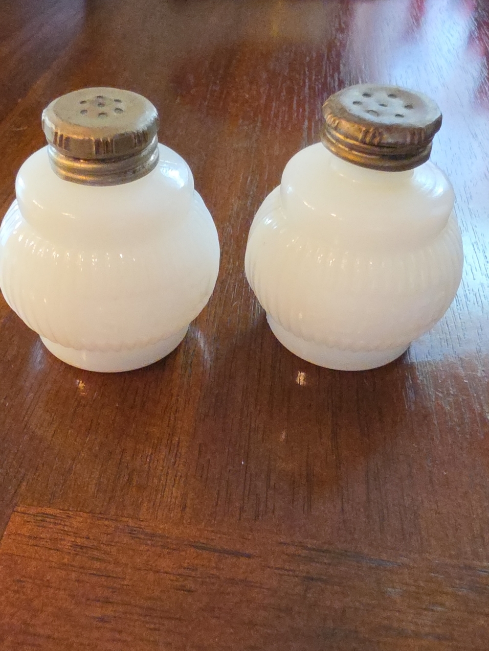 Vintage 1950s Milkglass Salt And Pepper Shakers